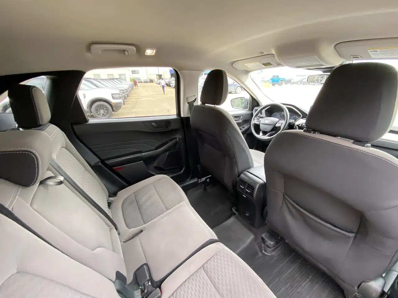 Ford Escape снимка Ford Escape
