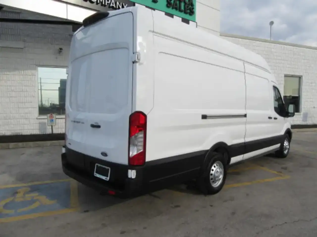 Ford Transit photo Ford Transit