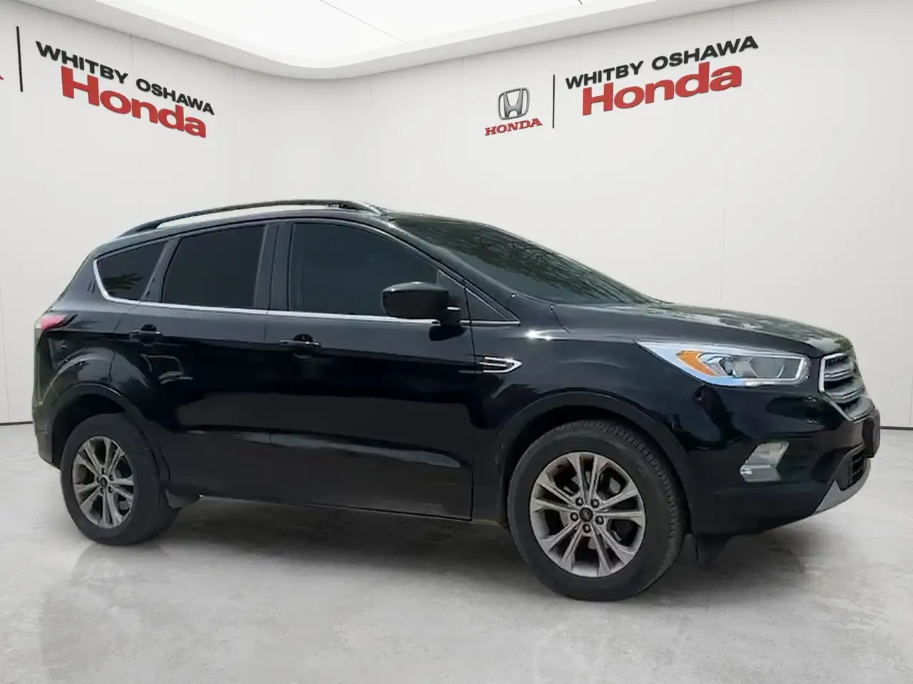 Ford Escape снимка Ford Escape