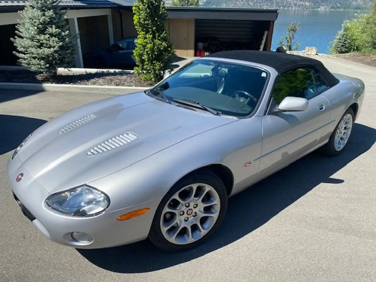 2001 Jaguar XK