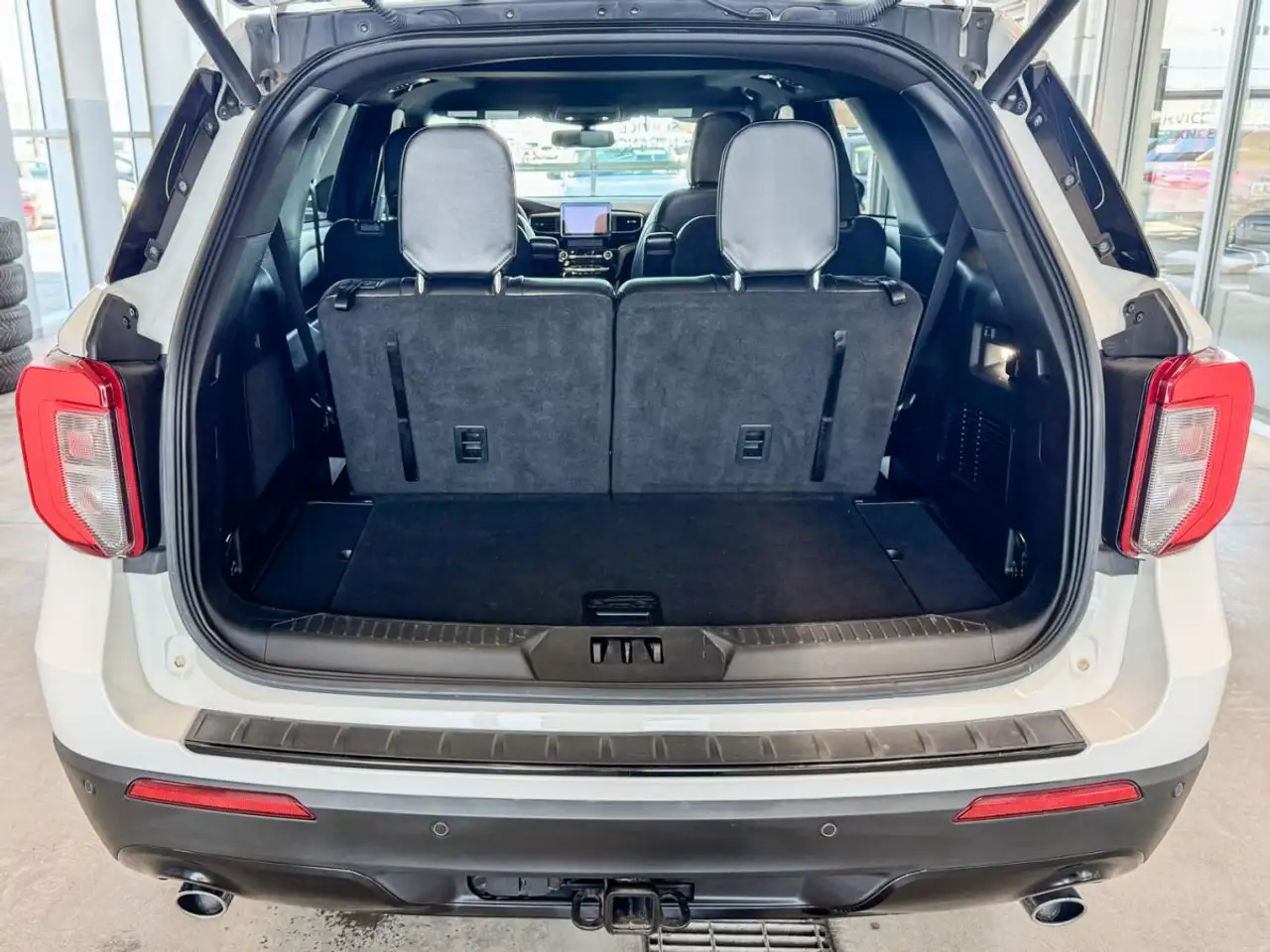 Ford Explorer снимка Ford Explorer