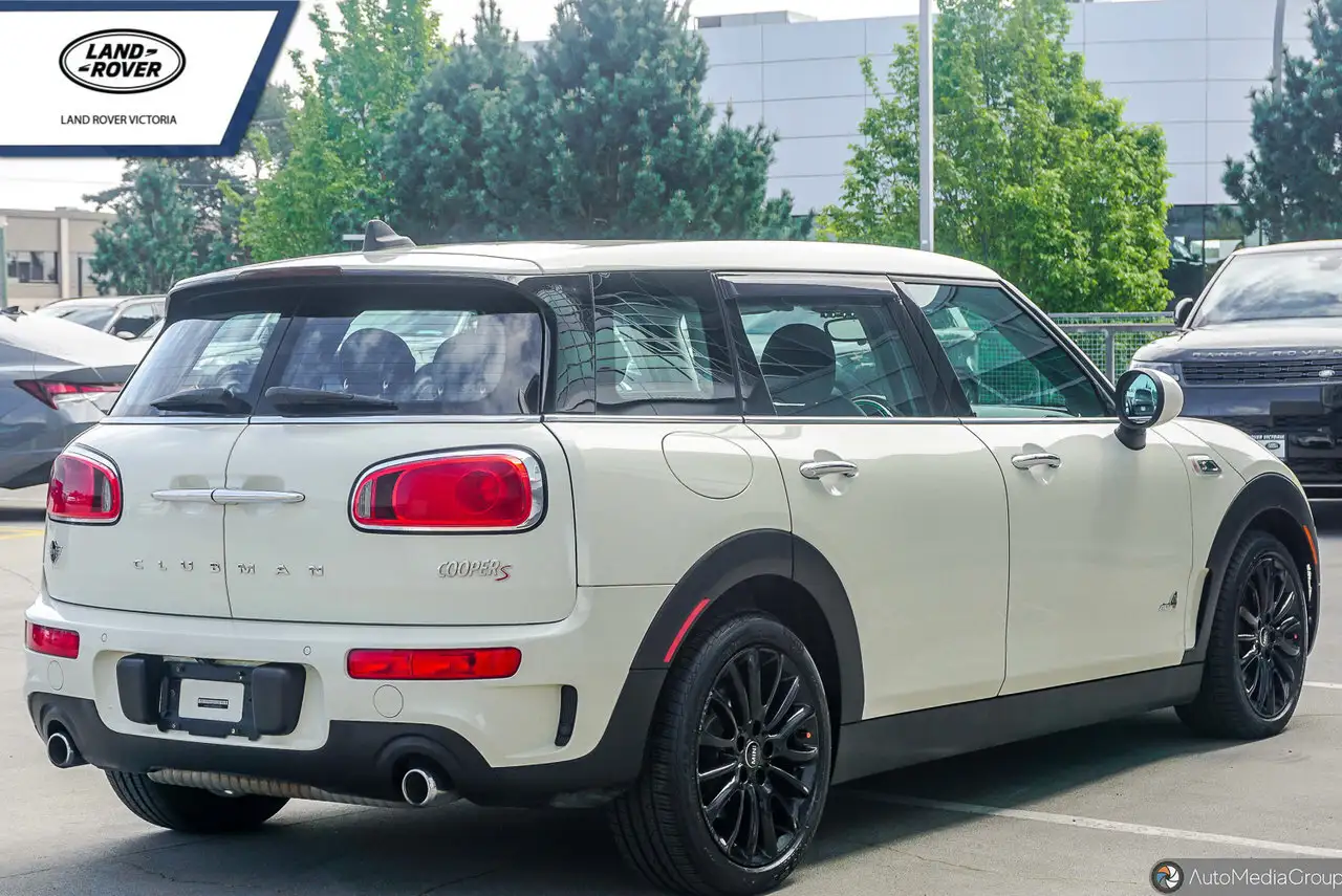 MINI Cooper Clubman снимка MINI Cooper Clubman