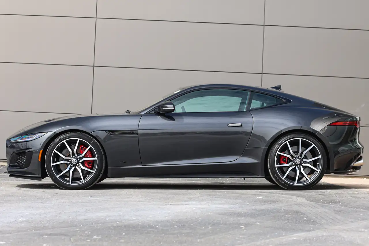 Jaguar F-Type снимка Jaguar F-Type