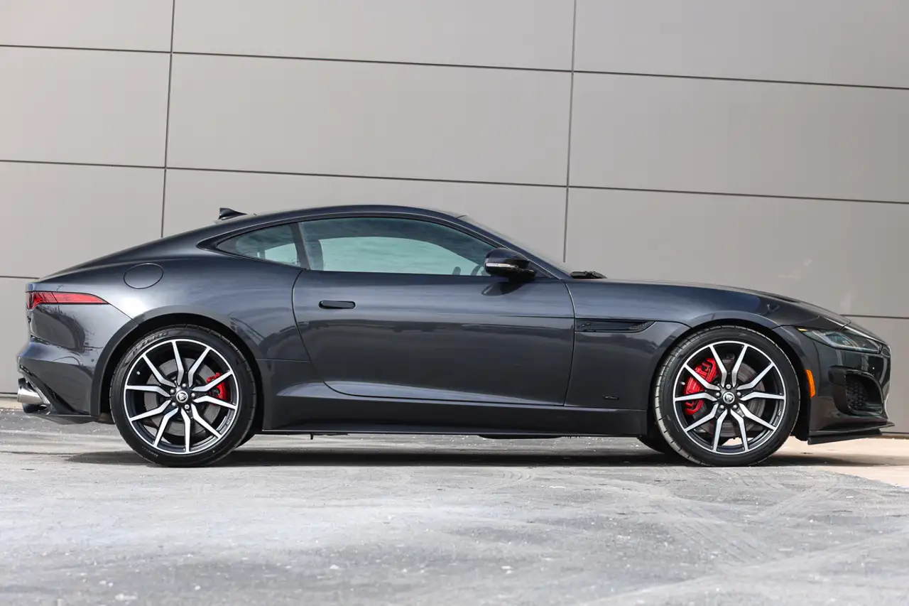 Jaguar F-Type снимка Jaguar F-Type