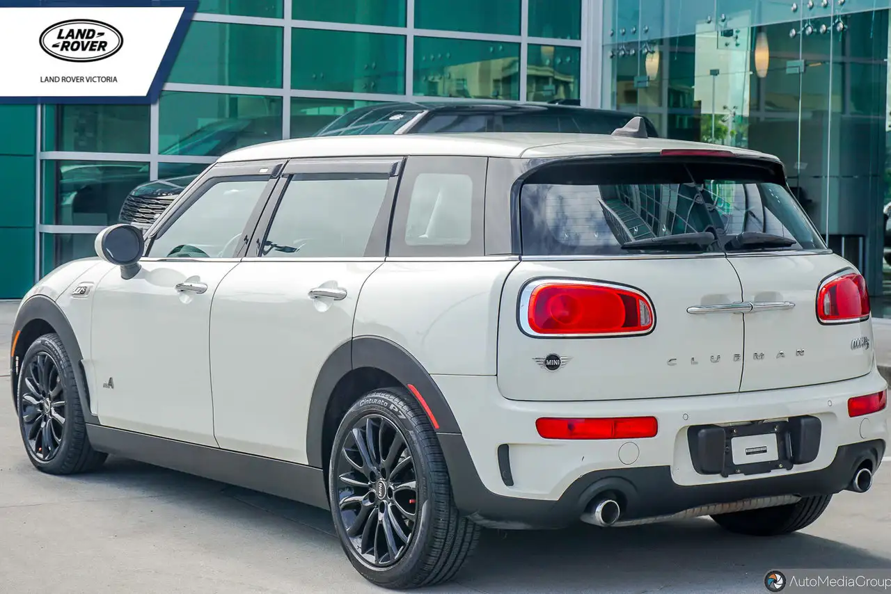 MINI Cooper Clubman снимка MINI Cooper Clubman