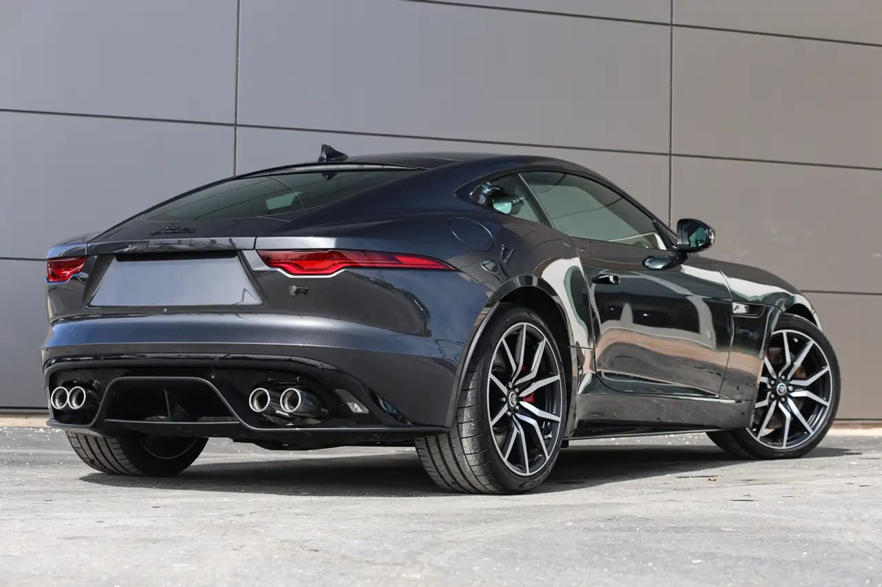 Jaguar F-Type снимка Jaguar F-Type