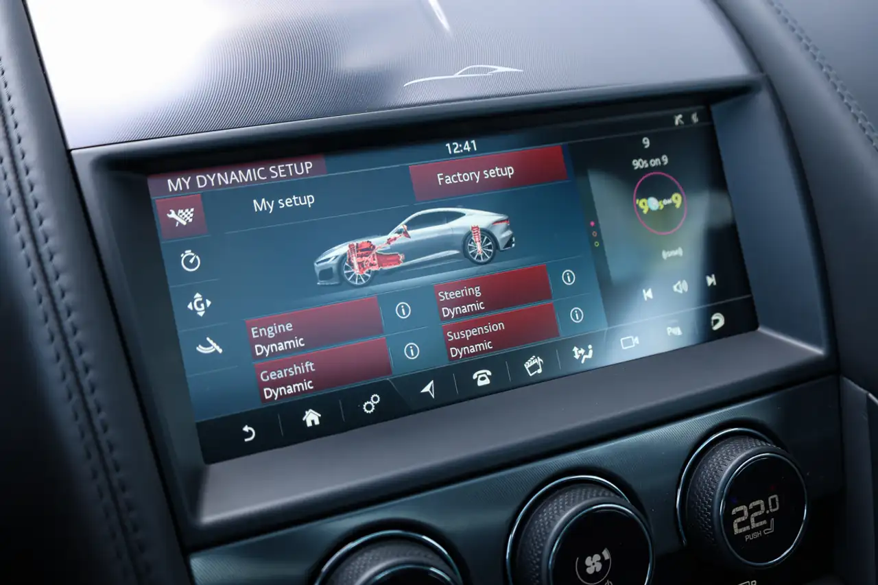 Jaguar F-Type снимка Jaguar F-Type