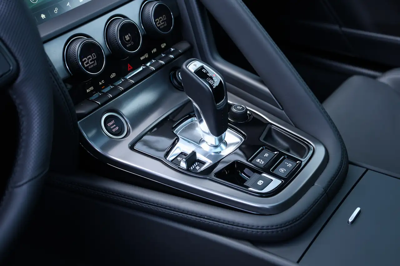 Jaguar F-Type снимка Jaguar F-Type