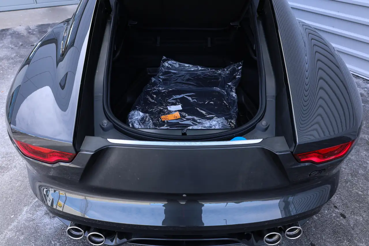 Jaguar F-Type снимка Jaguar F-Type