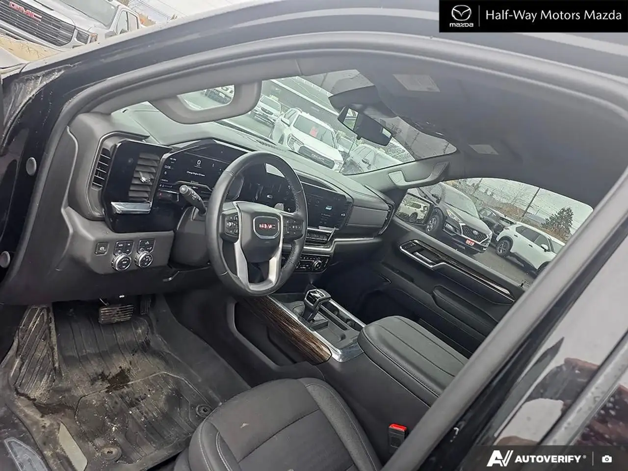 GMC Sierra 1500 снимка GMC Sierra 1500