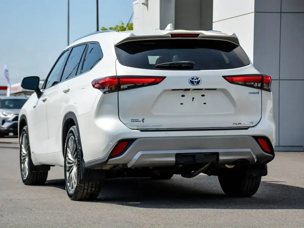 Toyota Highlander снимка Toyota Highlander