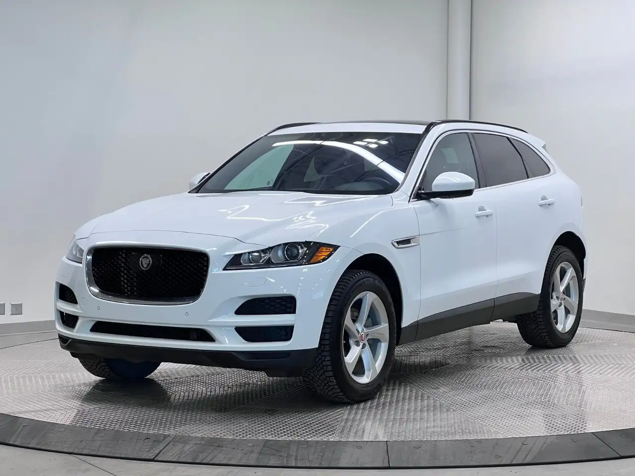 2019 Jaguar F-Pace