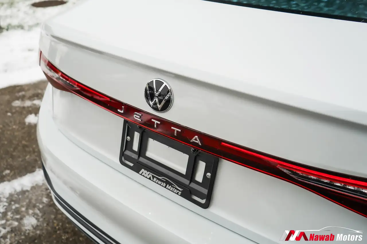 Volkswagen Jetta снимка Volkswagen Jetta