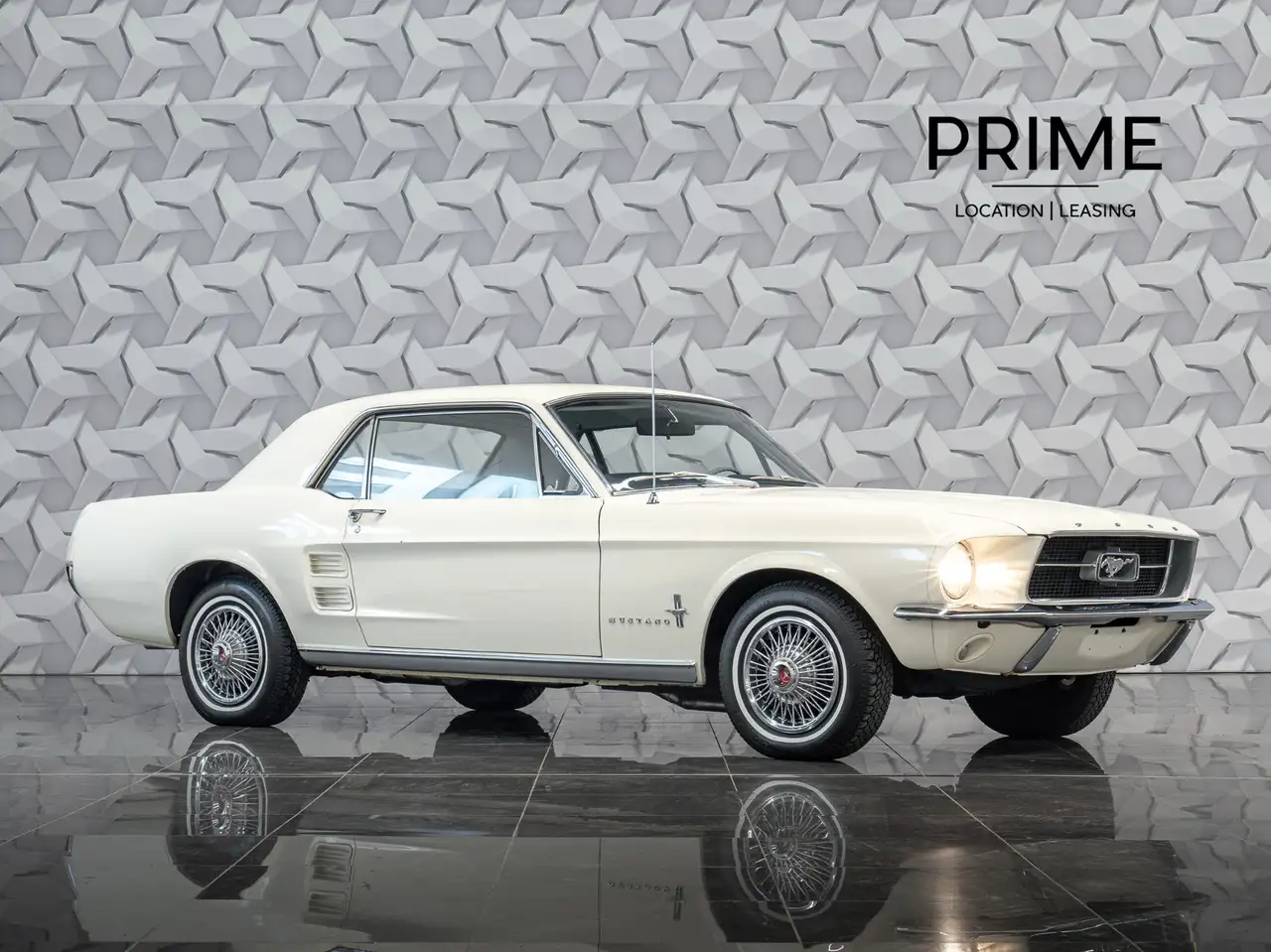 Ford Mustang photo Ford Mustang