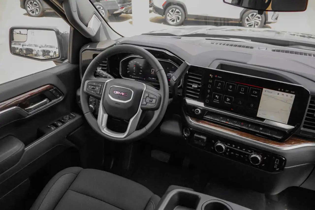 GMC Sierra 1500 снимка GMC Sierra 1500