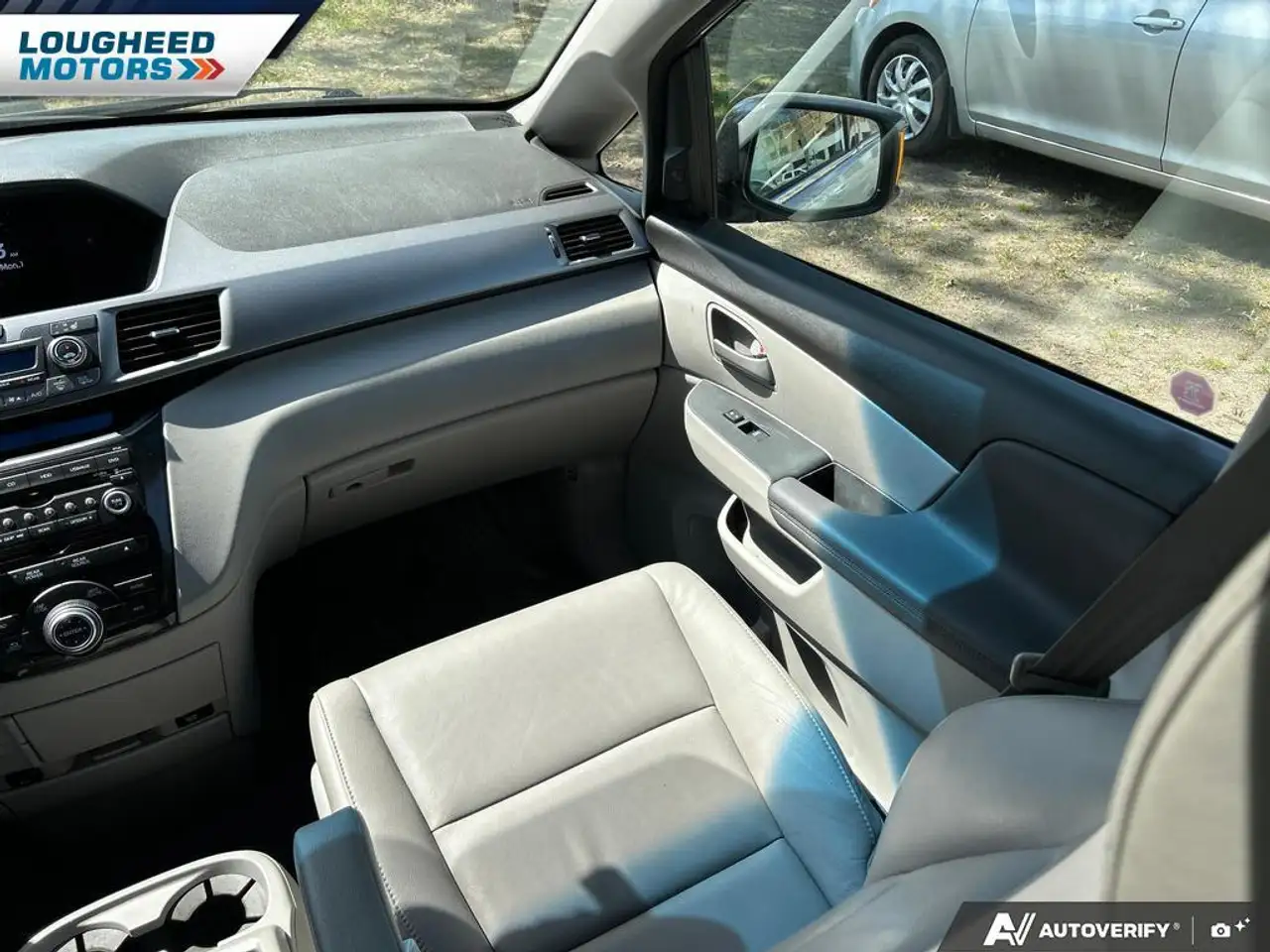 Honda Odyssey photo Honda Odyssey