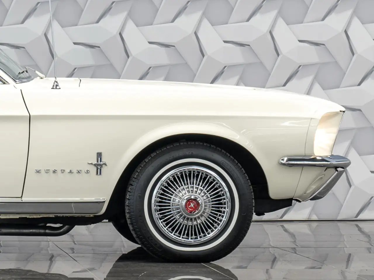 Ford Mustang photo Ford Mustang
