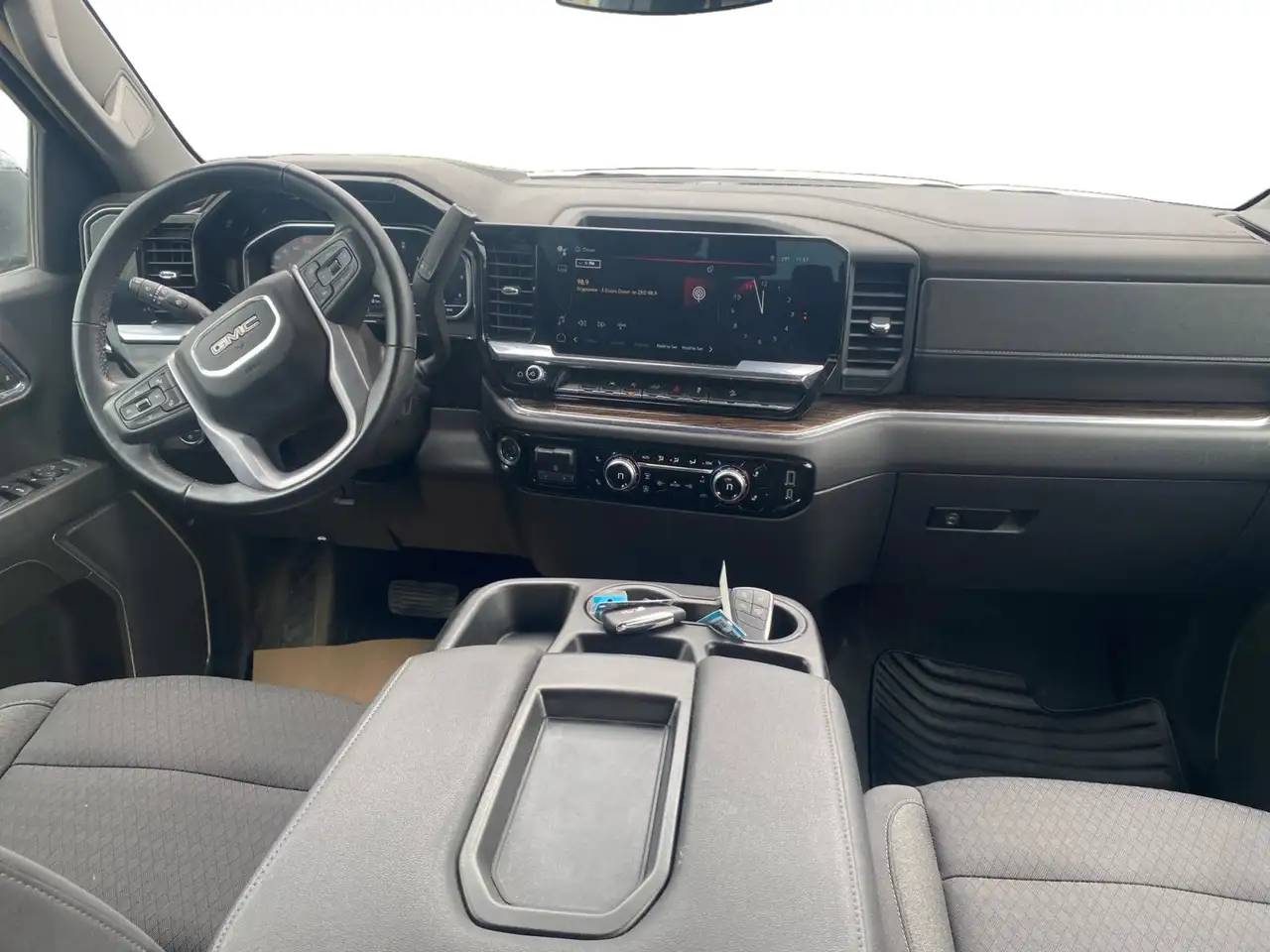 GMC Sierra 1500 снимка GMC Sierra 1500
