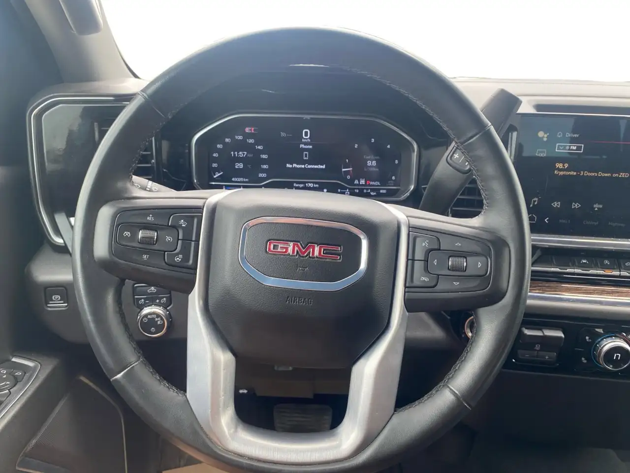 GMC Sierra 1500 снимка GMC Sierra 1500
