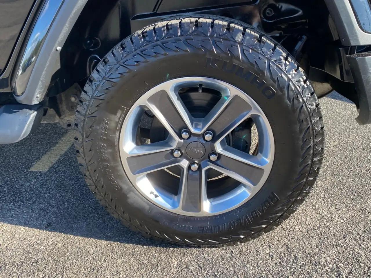 Jeep Wrangler снимка Jeep Wrangler