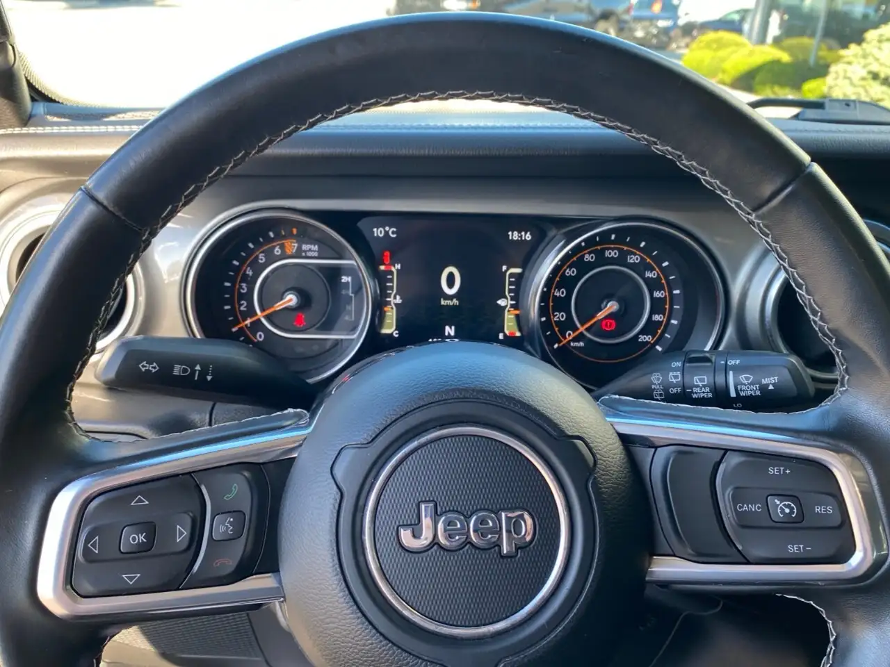 Jeep Wrangler снимка Jeep Wrangler
