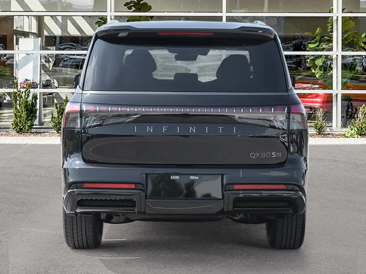 Infiniti QX80 снимка Infiniti QX80