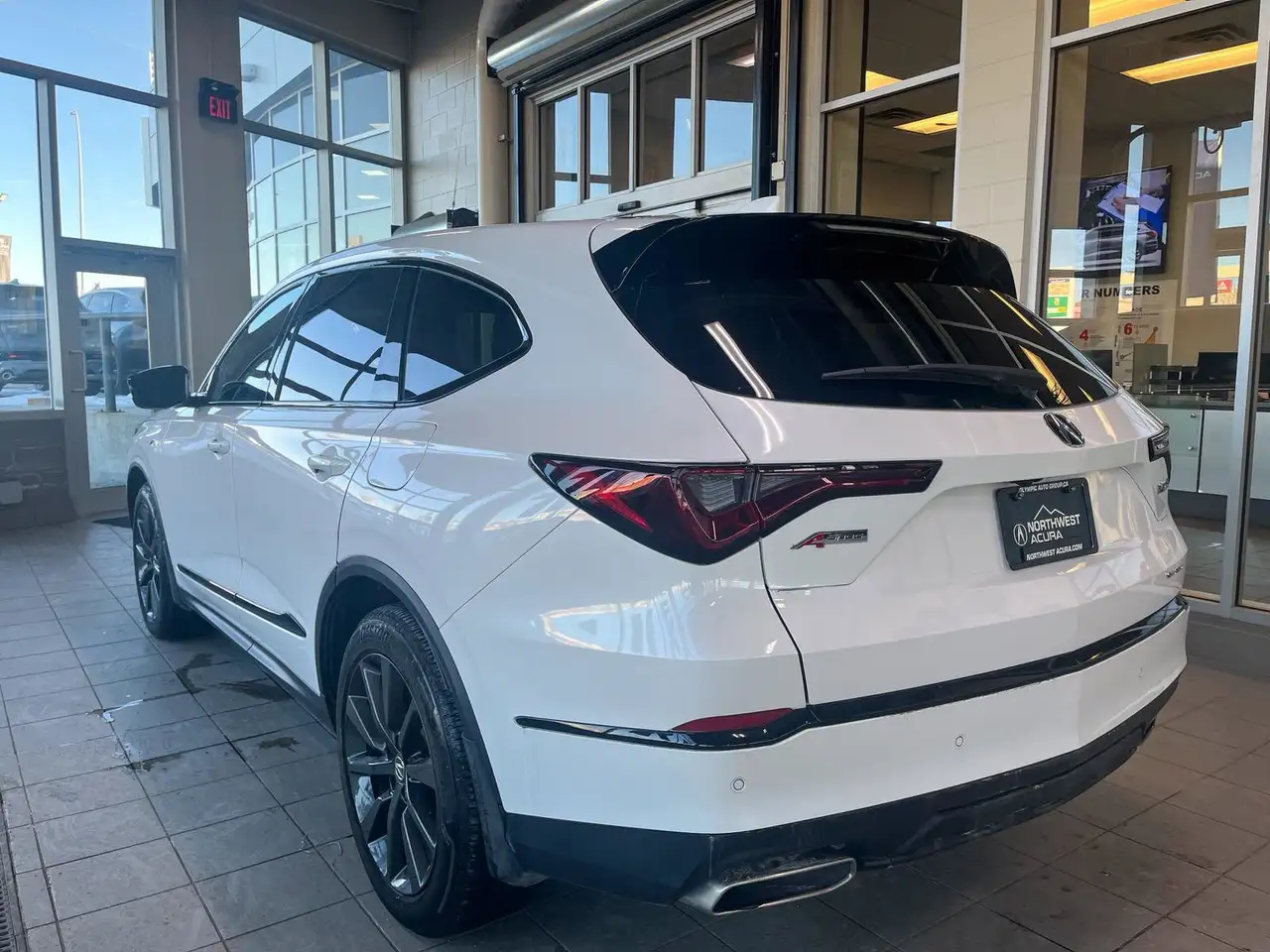 Acura MDX снимка Acura MDX