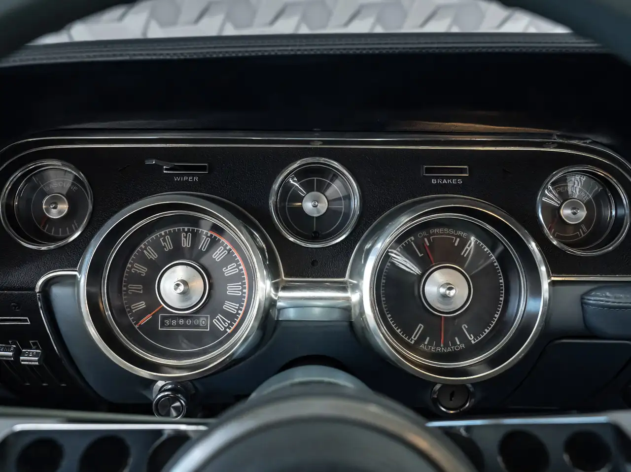 Ford Mustang photo Ford Mustang