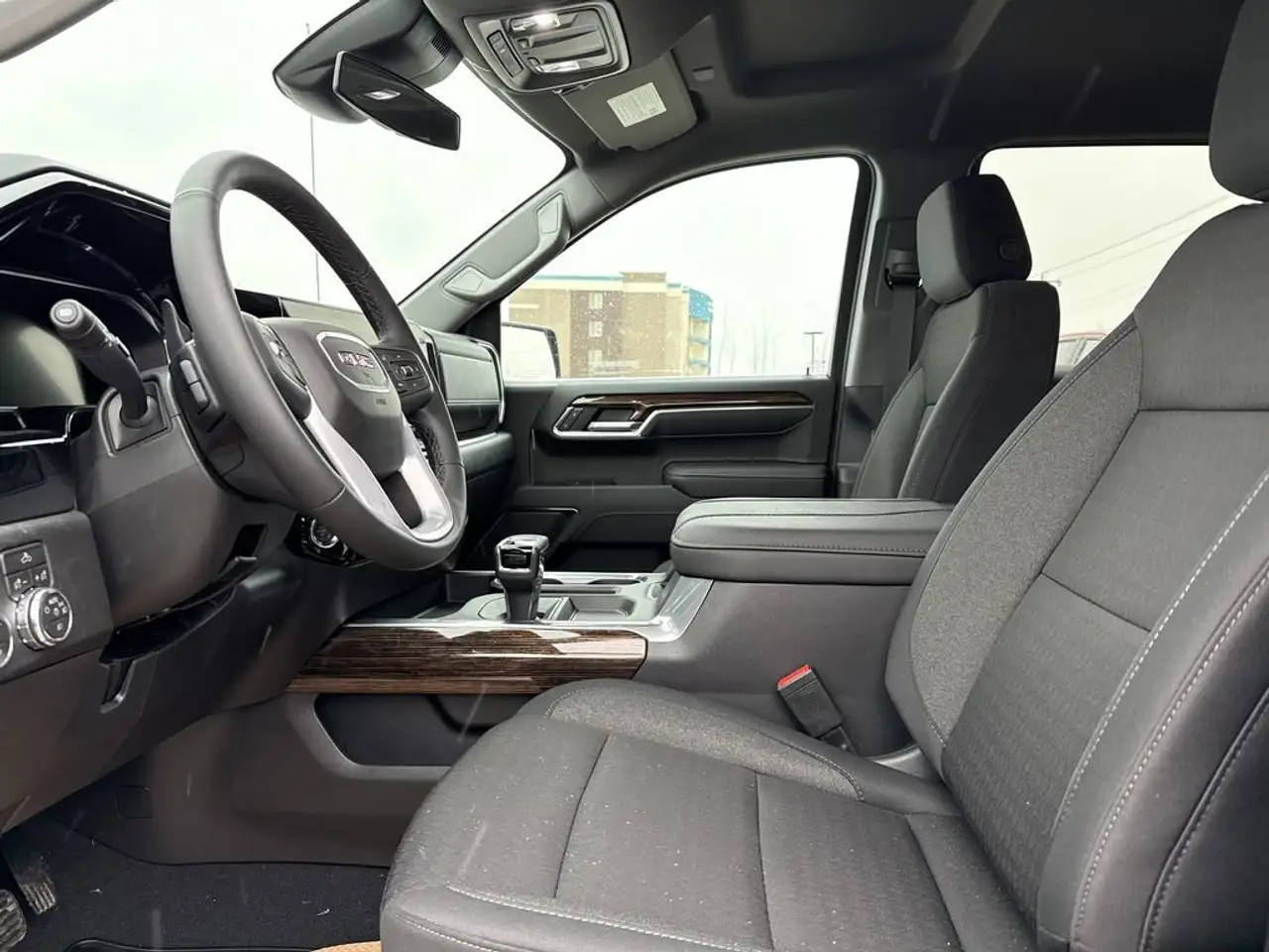 GMC Sierra 1500 снимка GMC Sierra 1500