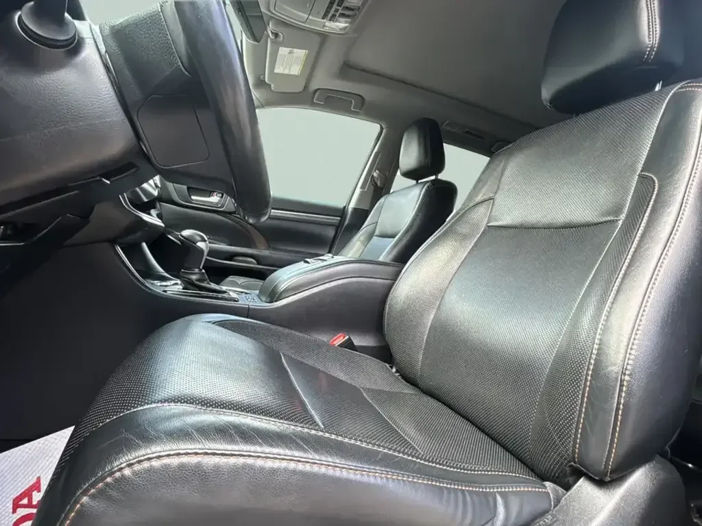 Toyota Highlander снимка Toyota Highlander