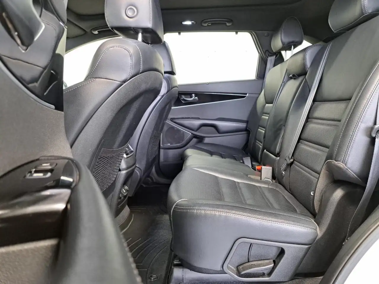 Kia Sorento снимка Kia Sorento