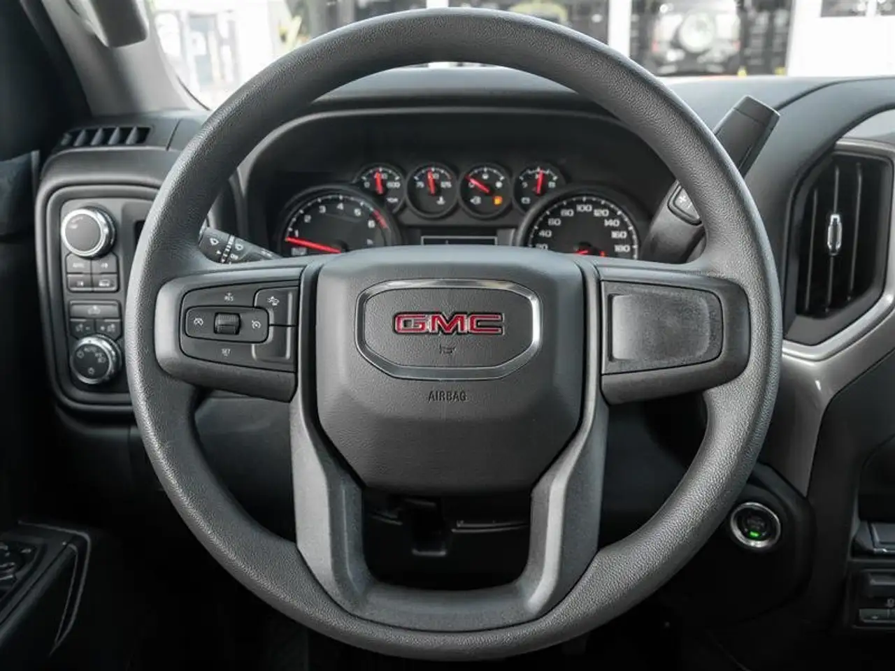 GMC Sierra 1500 снимка GMC Sierra 1500