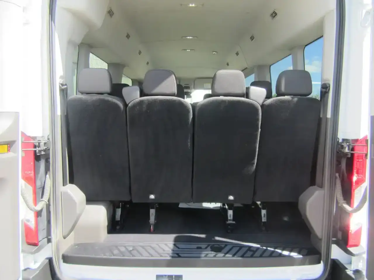 Ford Transit photo Ford Transit