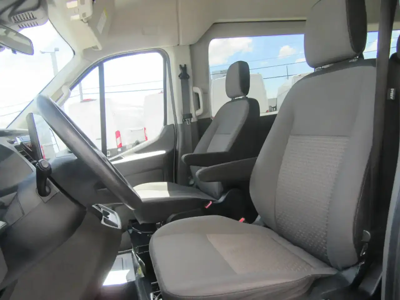 Ford Transit photo Ford Transit