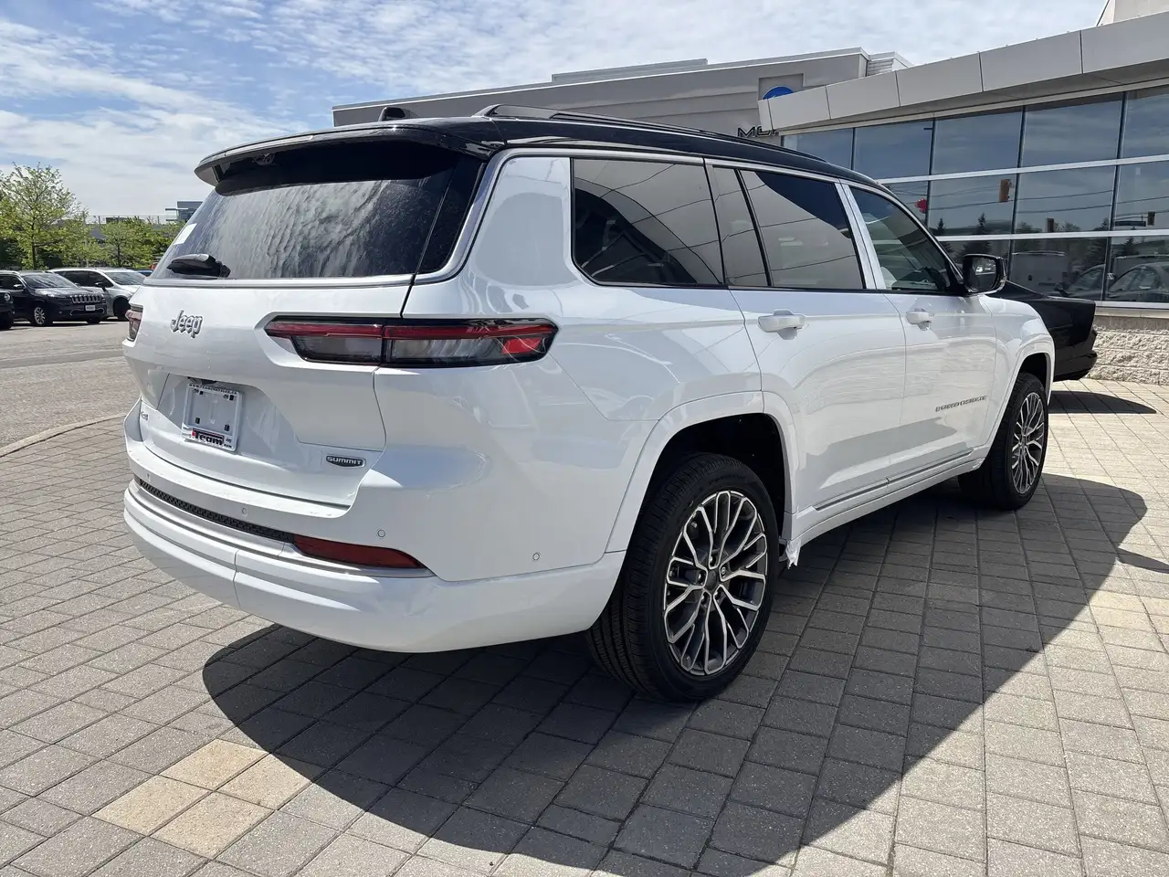 Jeep Grand Cherokee снимка Jeep Grand Cherokee