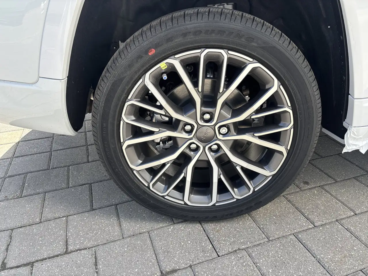 Jeep Grand Cherokee снимка Jeep Grand Cherokee