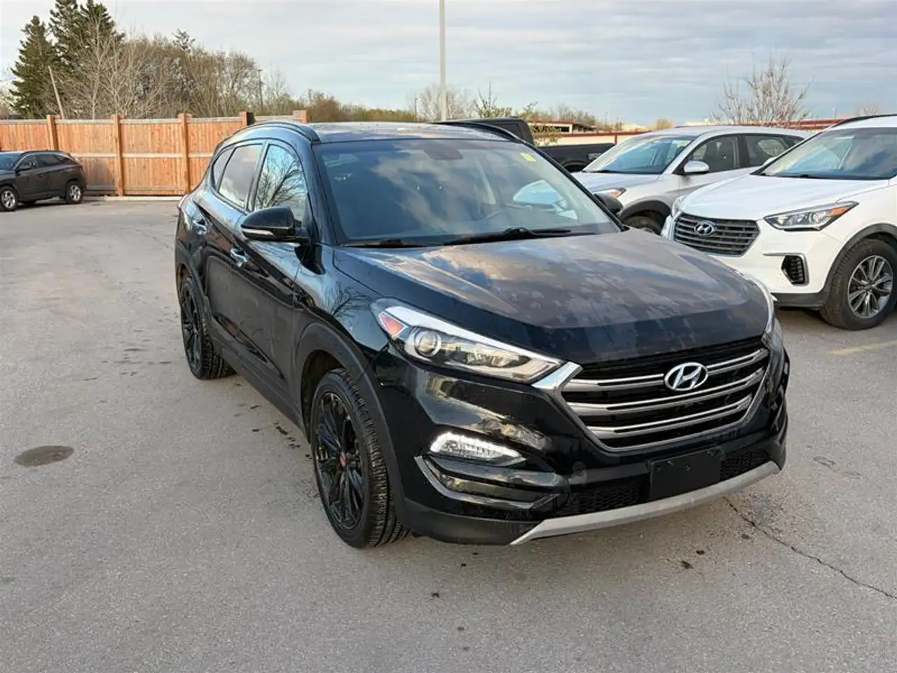 Hyundai TUCSON photo Hyundai TUCSON