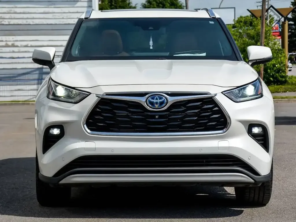 Toyota Highlander снимка Toyota Highlander