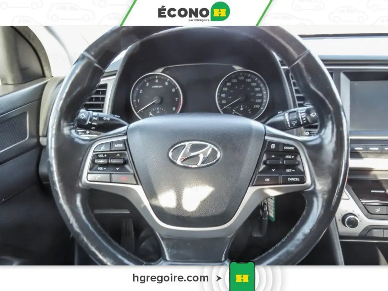 Hyundai ELANTRA photo Hyundai ELANTRA