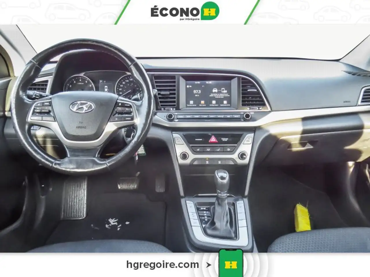 Hyundai ELANTRA photo Hyundai ELANTRA