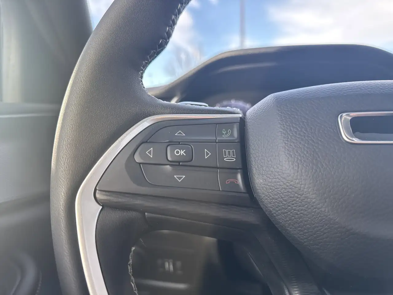 Jeep Grand Cherokee снимка Jeep Grand Cherokee