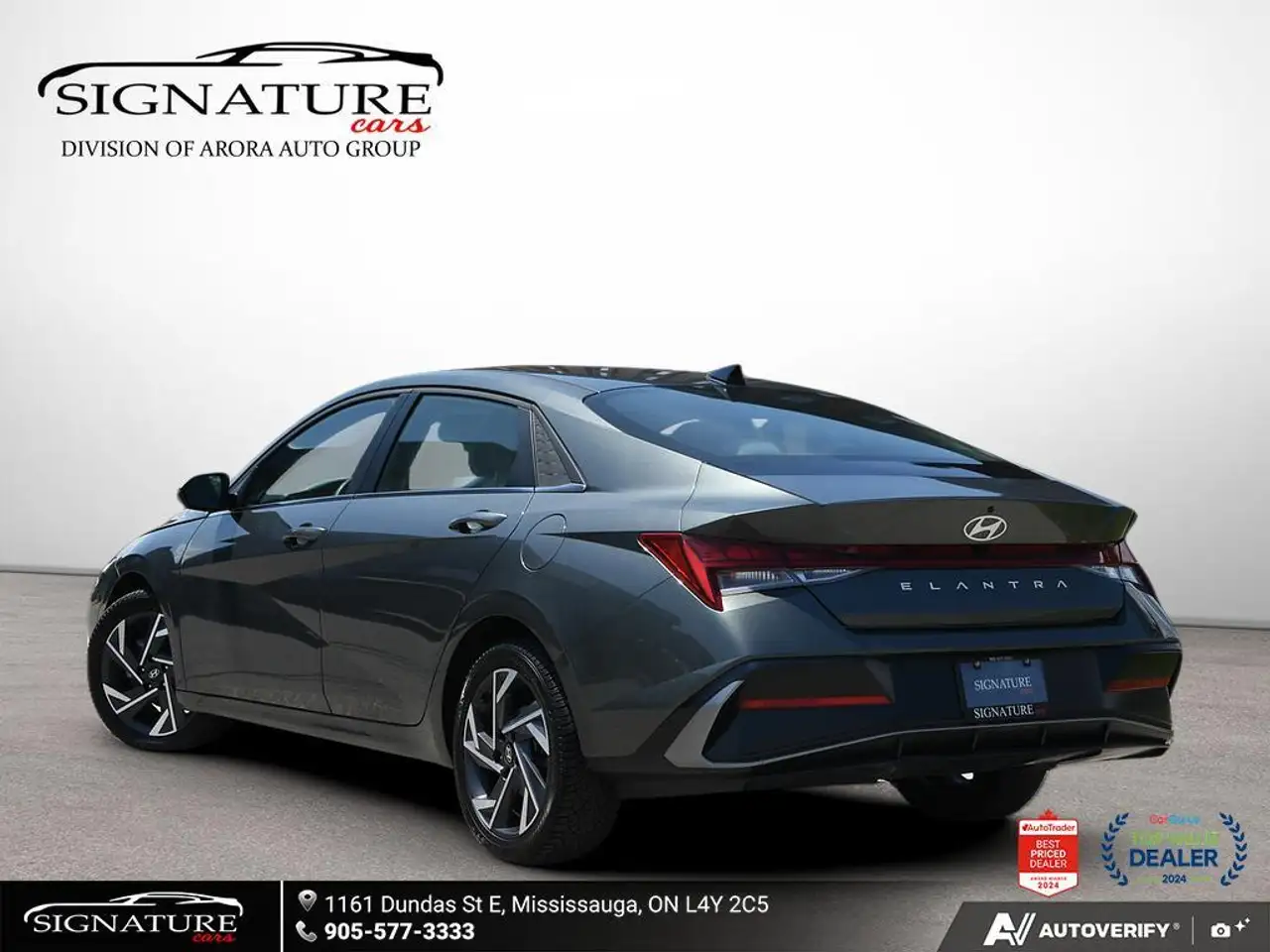 Hyundai ELANTRA fotografie Hyundai ELANTRA