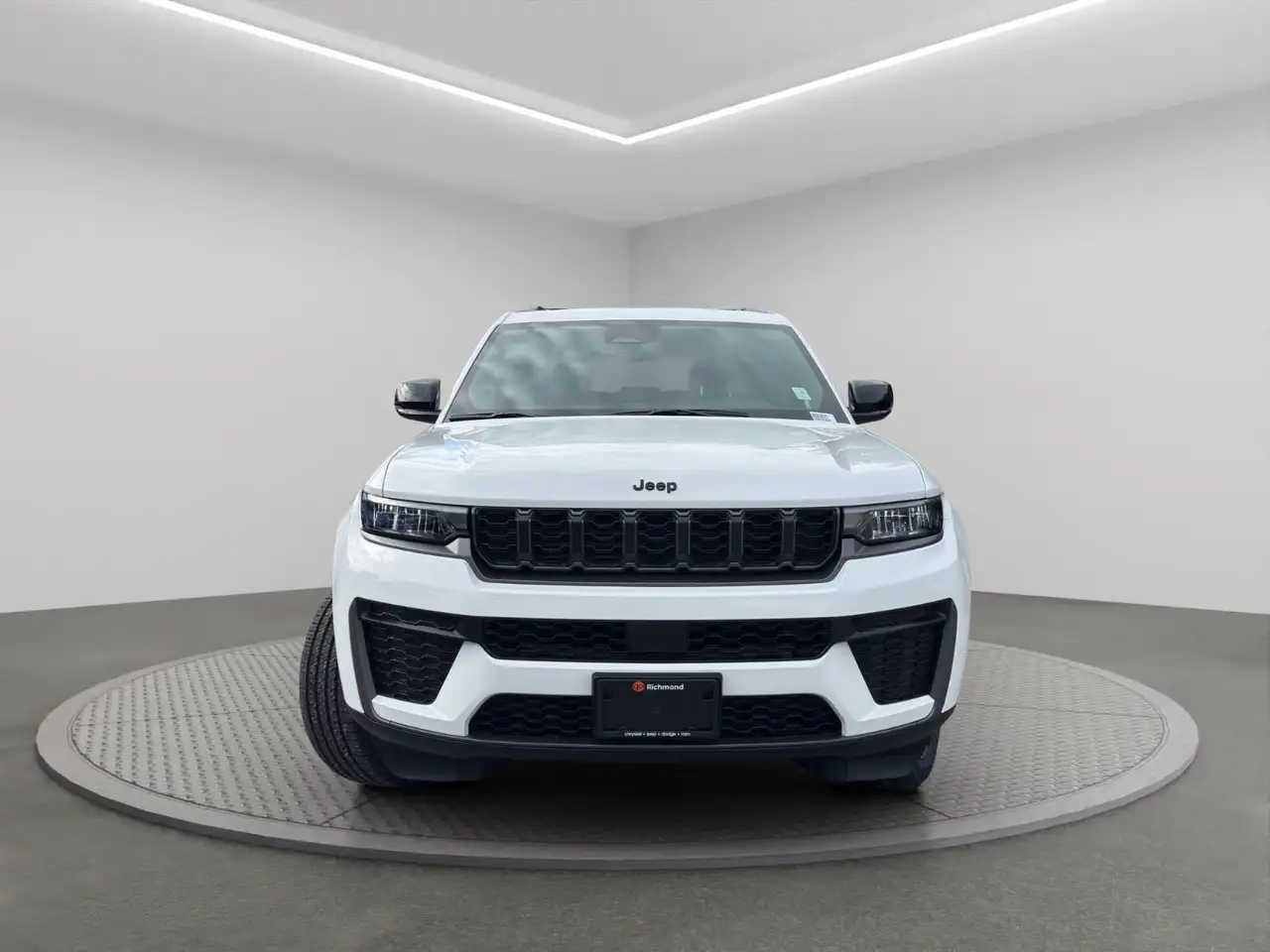 Jeep Grand Cherokee снимка Jeep Grand Cherokee