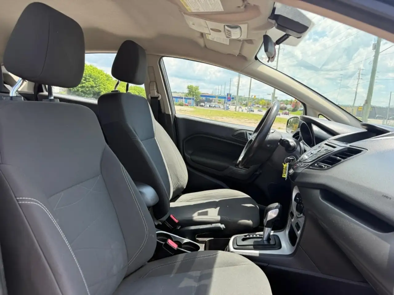 Ford Fiesta photo Ford Fiesta