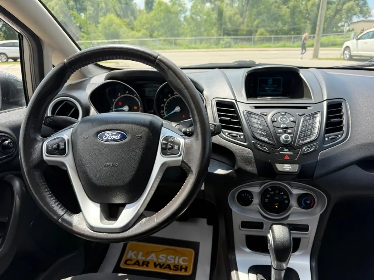 Ford Fiesta photo Ford Fiesta