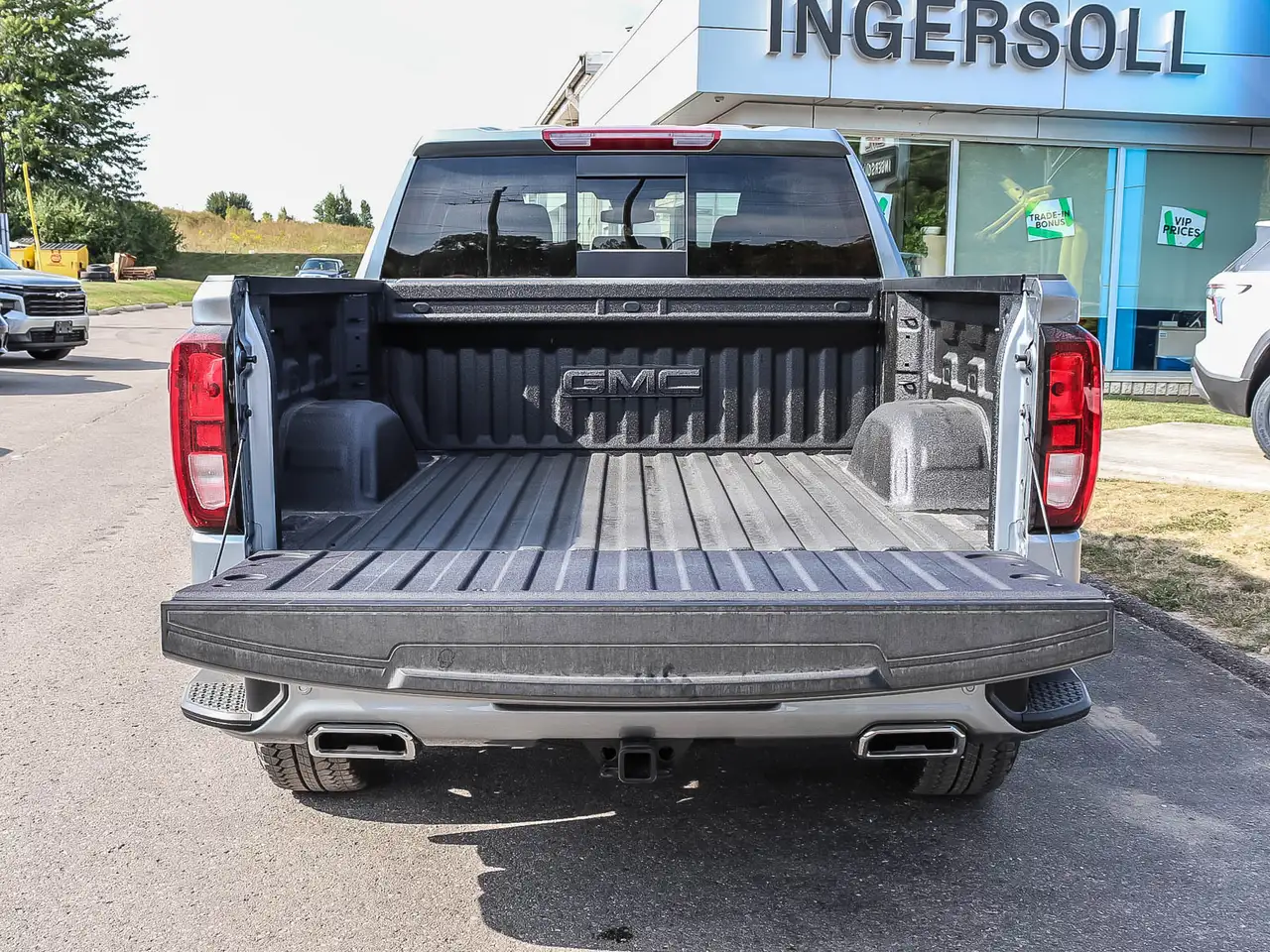 GMC Sierra 1500 снимка GMC Sierra 1500