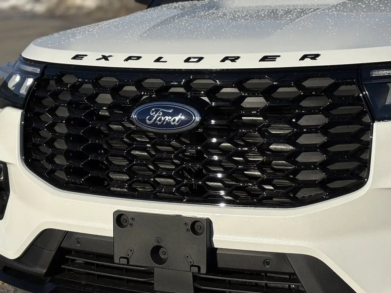 Ford Explorer снимка Ford Explorer