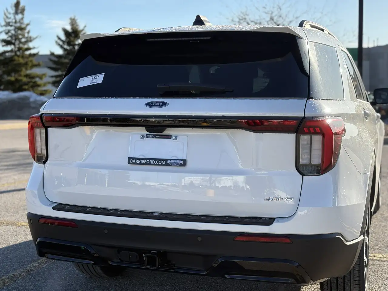 Ford Explorer снимка Ford Explorer