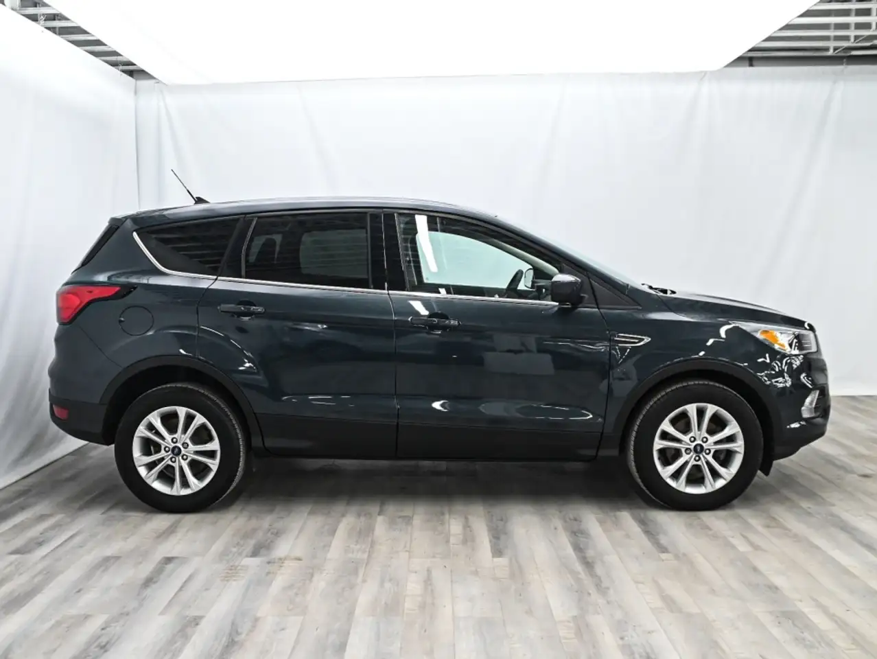 Ford Escape photo Ford Escape