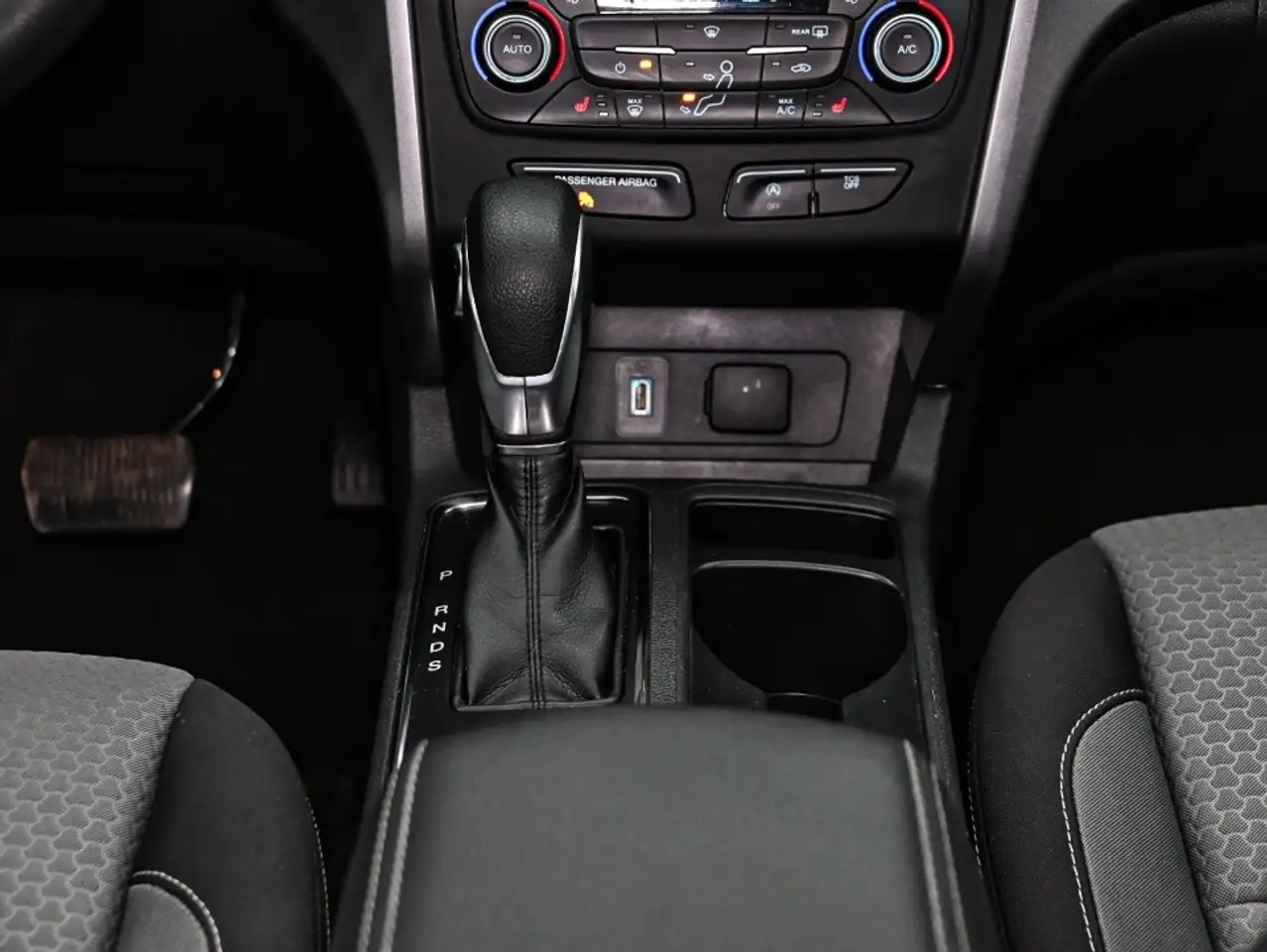 Ford Escape photo Ford Escape